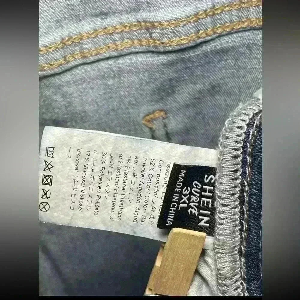Shein 3XL Distressed Jeans - Picture 3 of 6